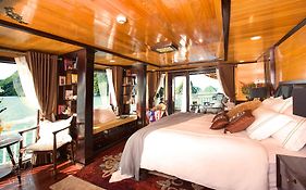 Hera Grand Luxury Cruise