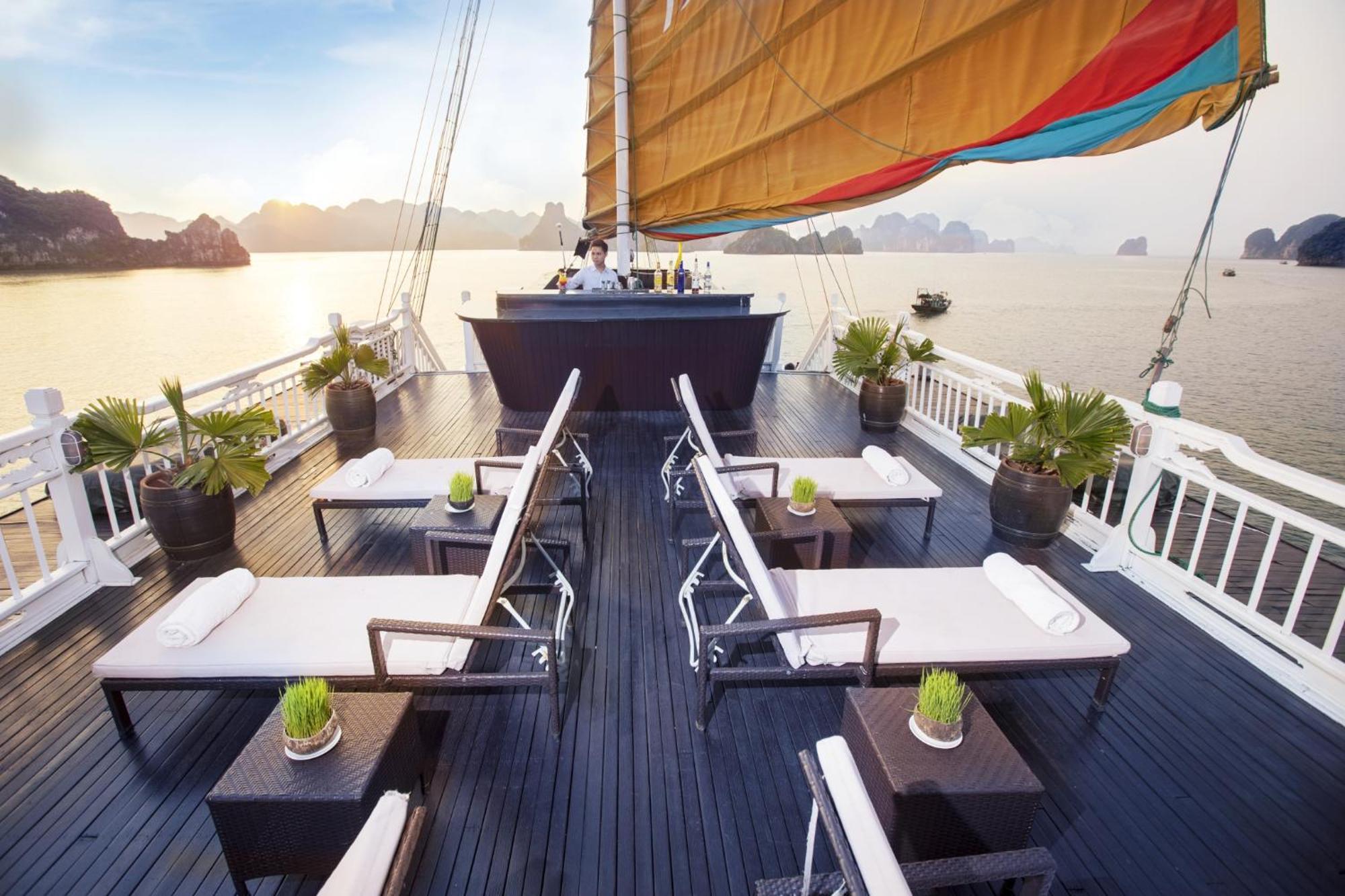 Hera Grand Luxury Cruise Ha Long Exterior foto