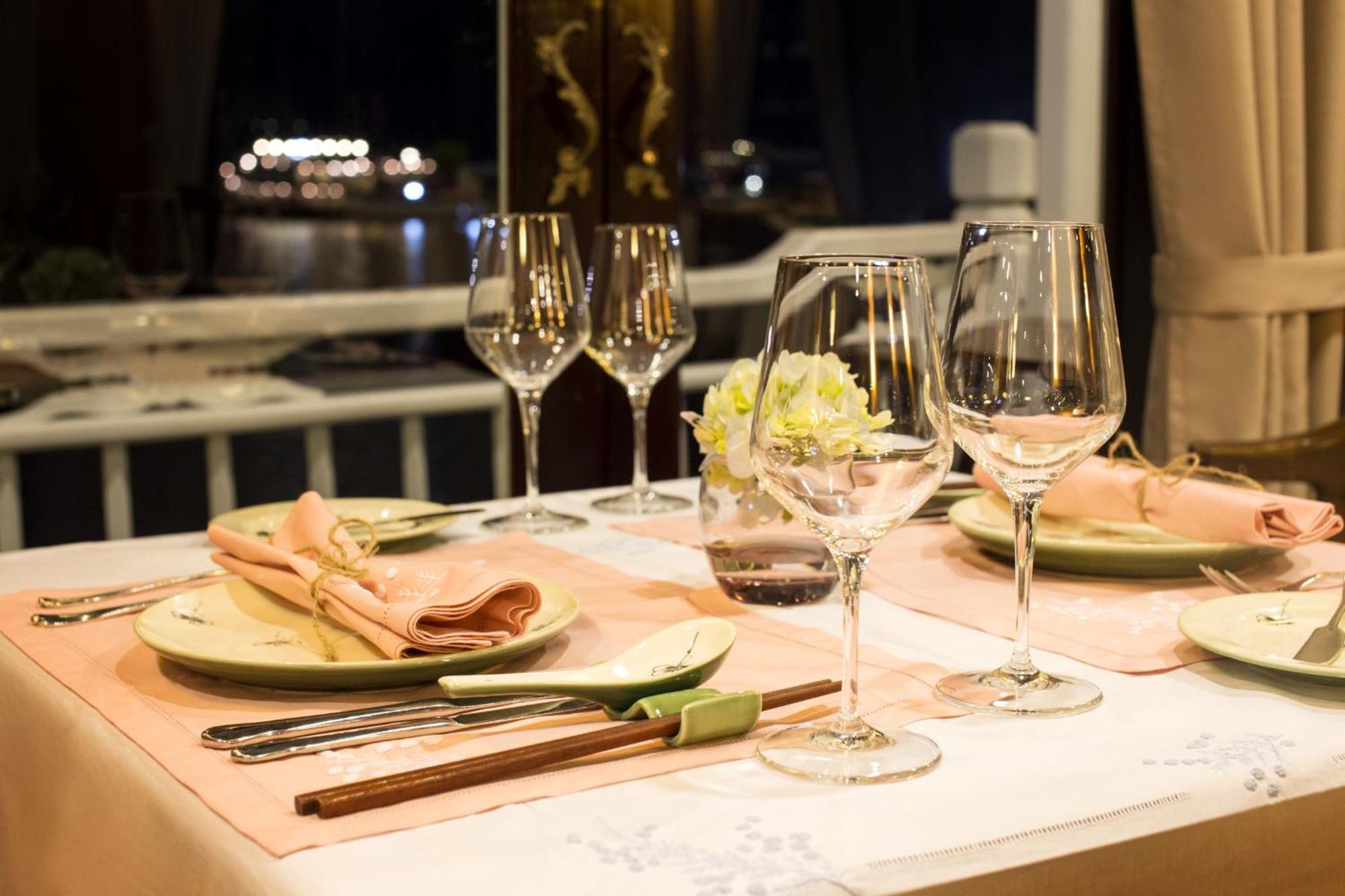 Hera Grand Luxury Cruise Ha Long Exterior foto