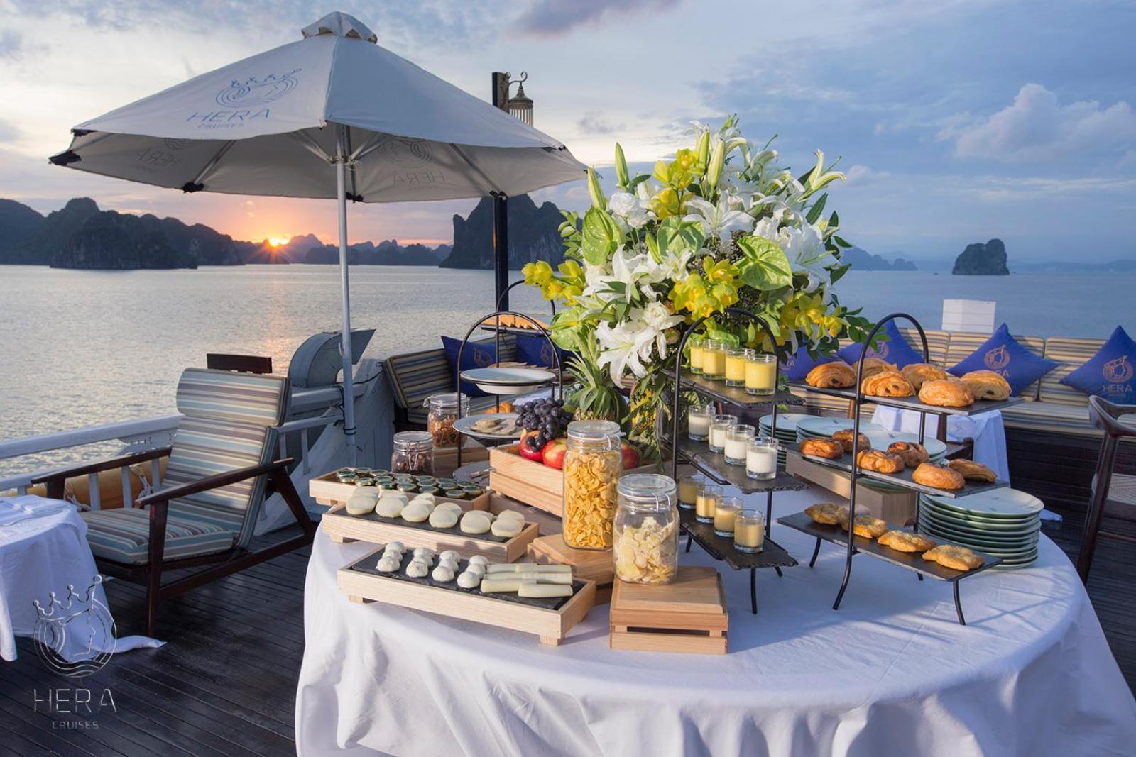 Hera Grand Luxury Cruise Ha Long Exterior foto